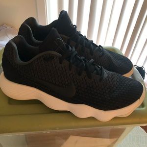 Nike Hyperdunk low size 11